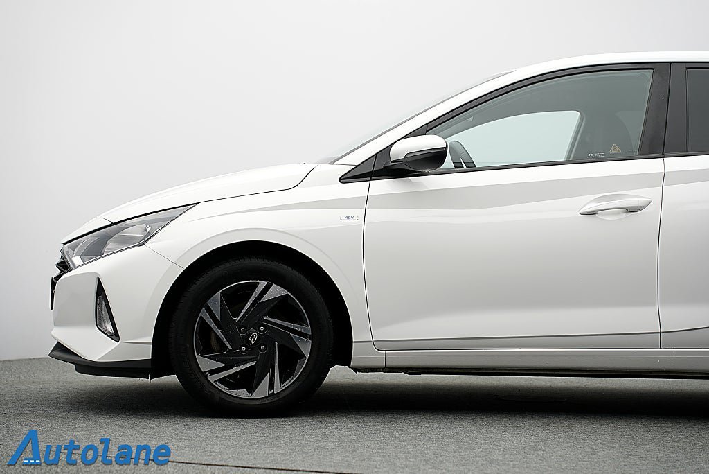 Vehicle Image 13