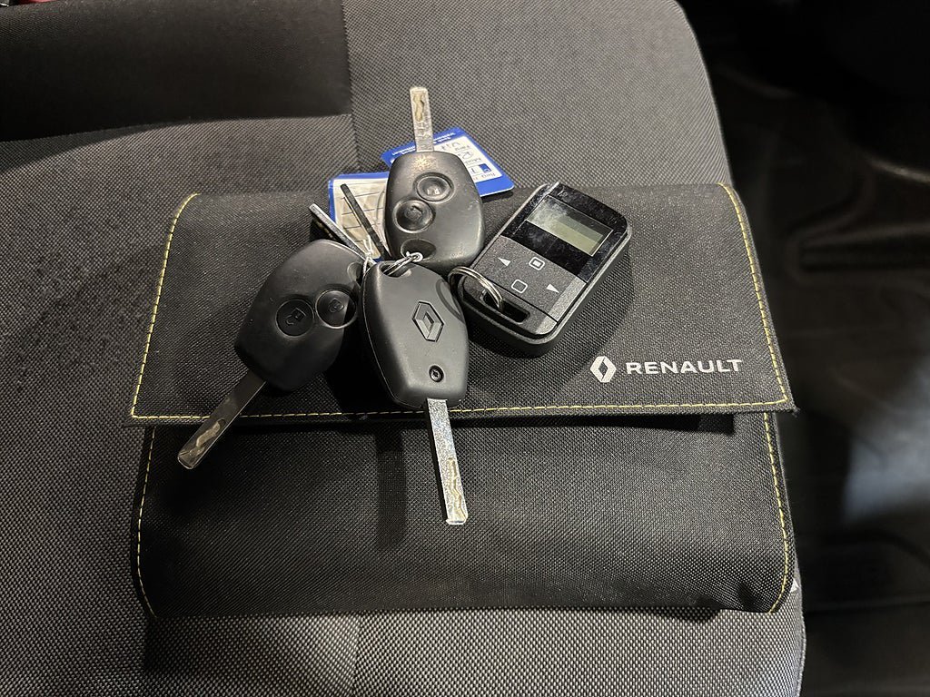Vehicle Image 23