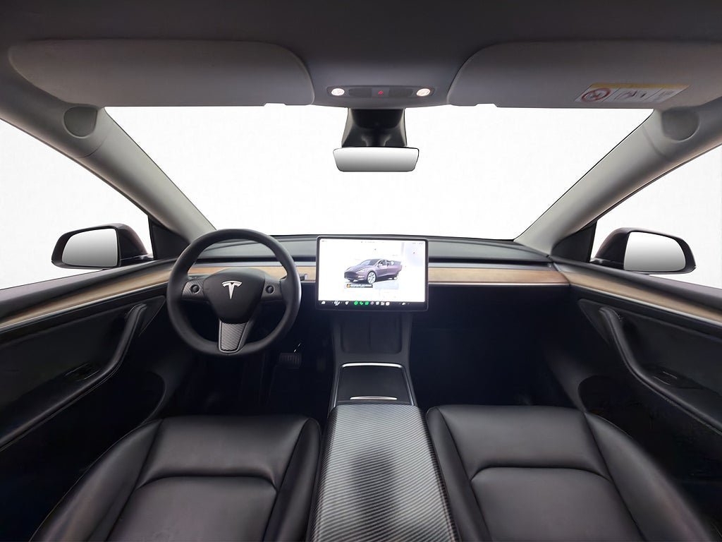 Vehicle Image 12
