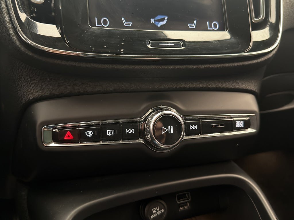 Vehicle Image 26