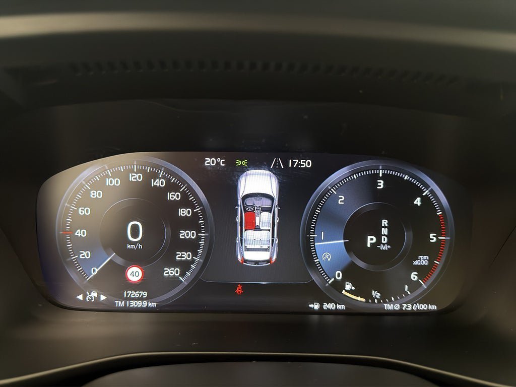 Vehicle Image 32