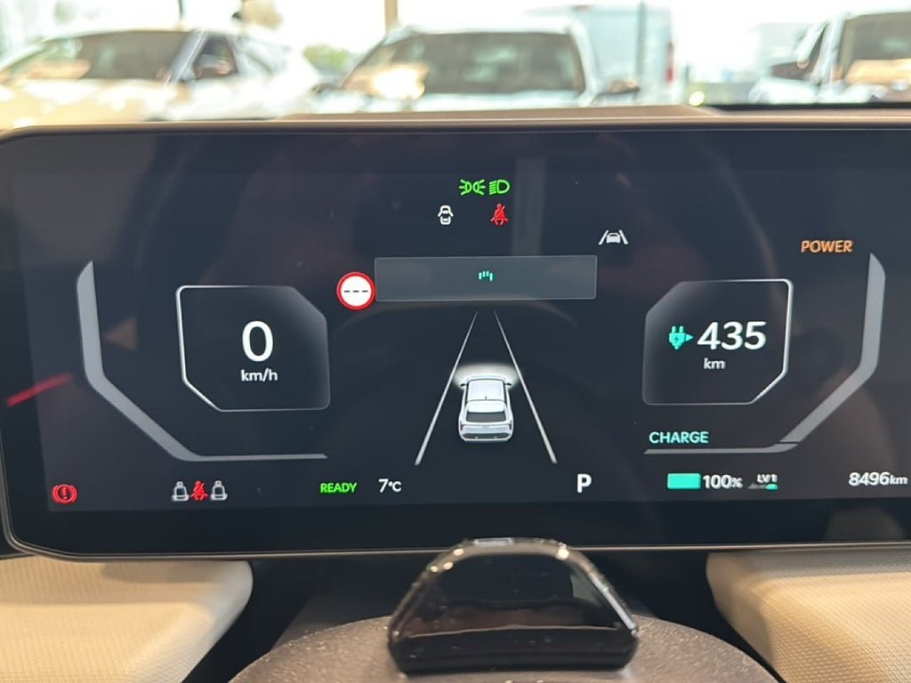 Vehicle Image 10