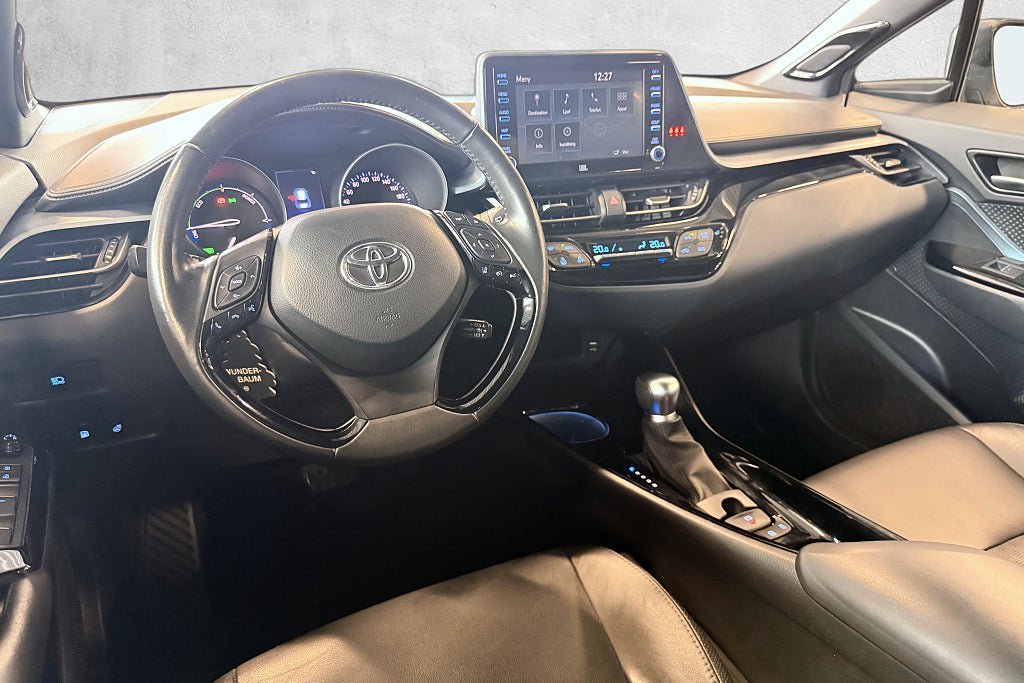 Vehicle Image 12