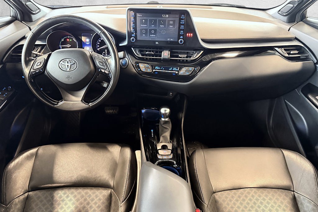 Vehicle Image 13