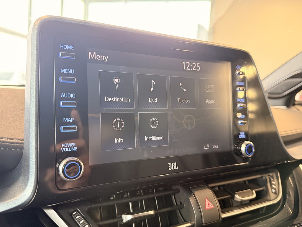 Vehicle Image 19