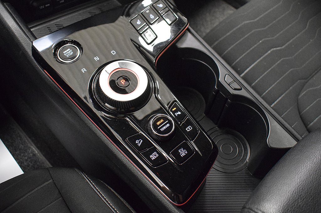 Vehicle Image 17