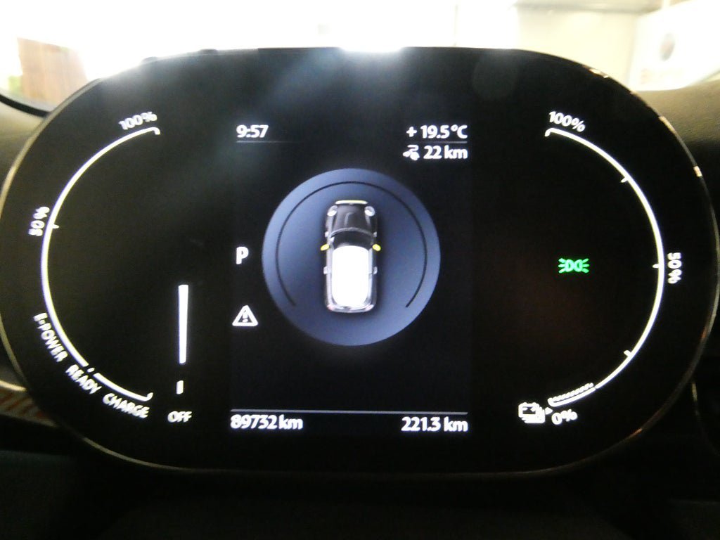 Vehicle Image 16