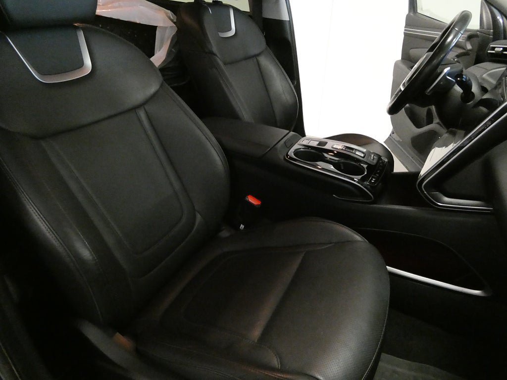 Vehicle Image 19