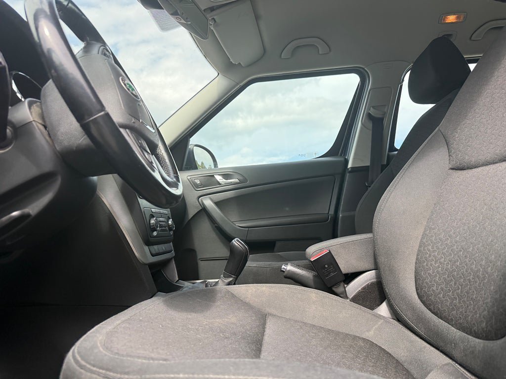 Vehicle Image 11