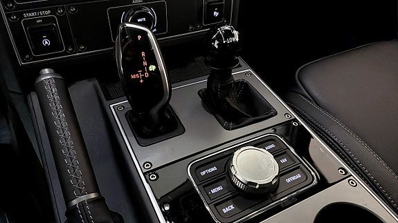 Vehicle Image 16