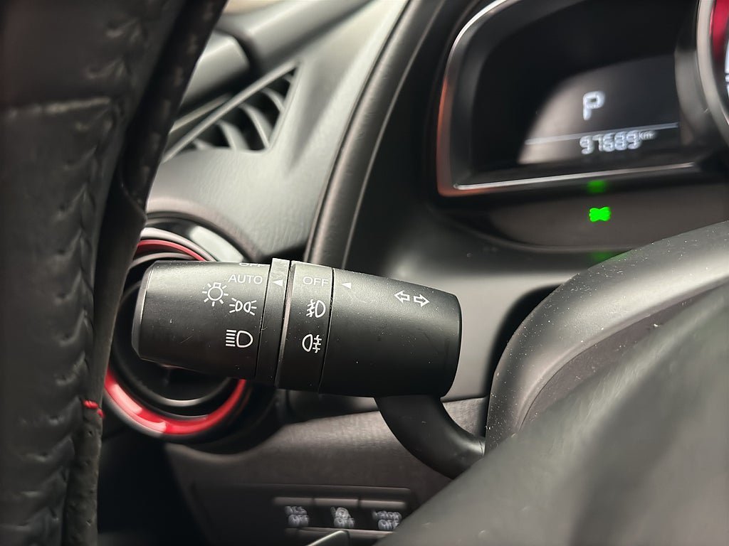 Vehicle Image 16