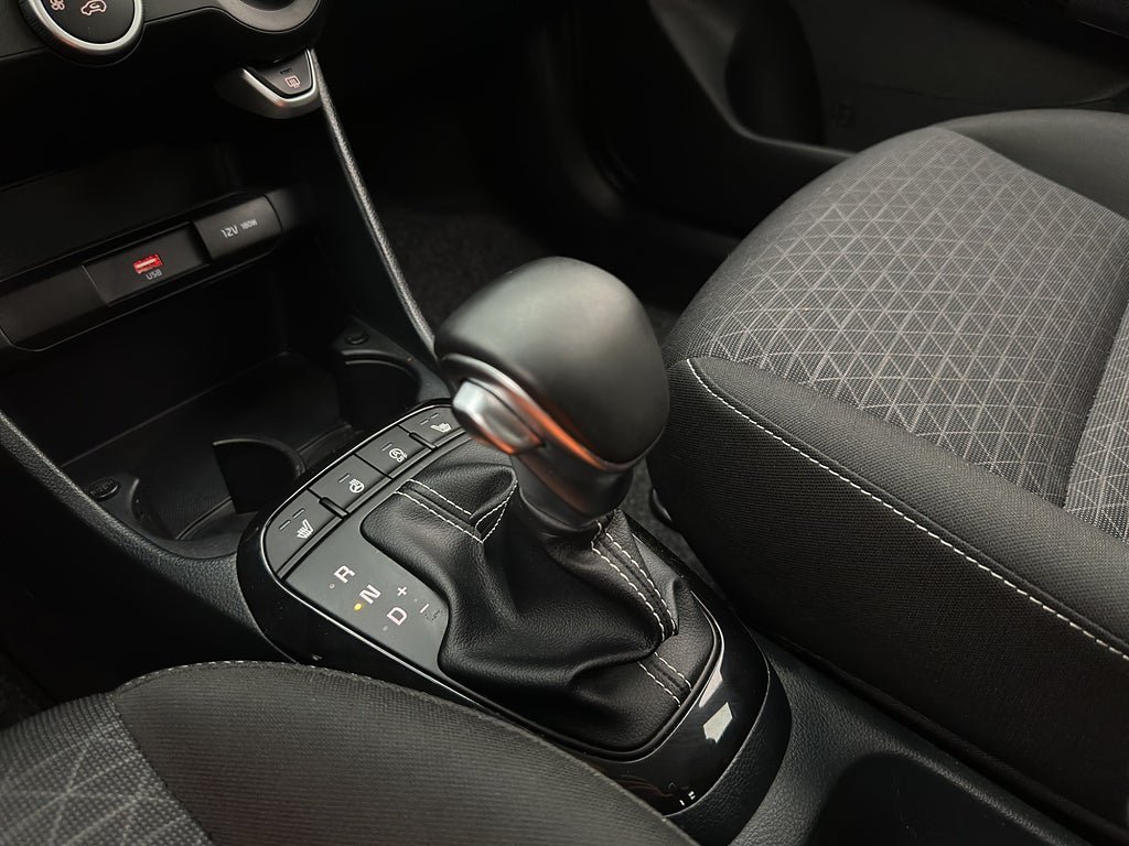 Vehicle Image 22