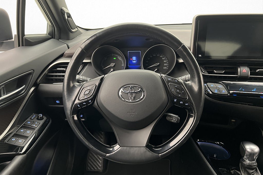Vehicle Image 10