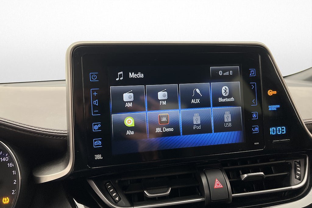Vehicle Image 19