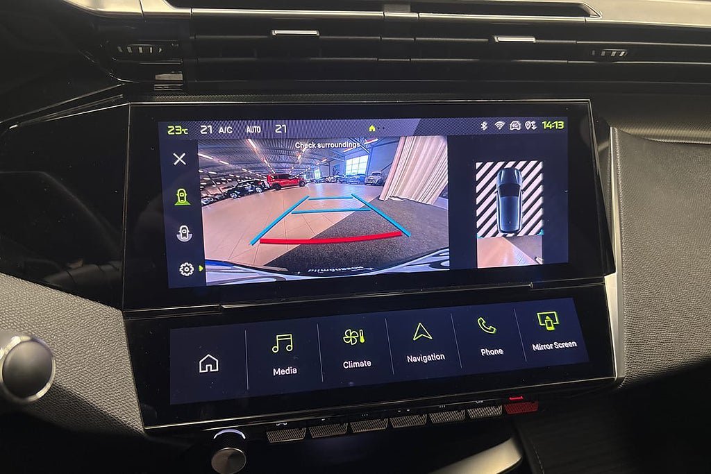Vehicle Image 15