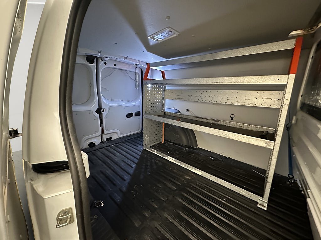 Vehicle Image 12