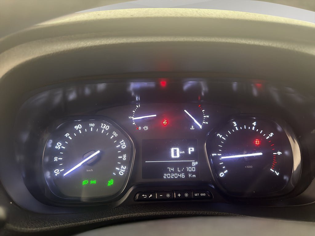 Vehicle Image 20