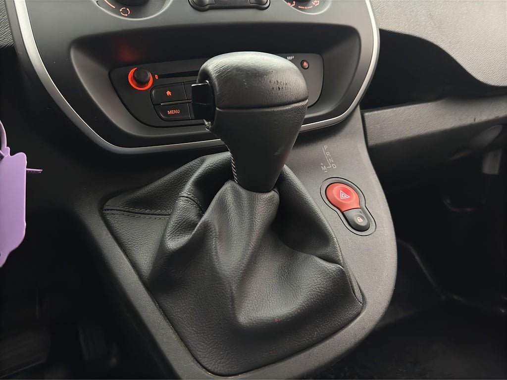 Vehicle Image 24