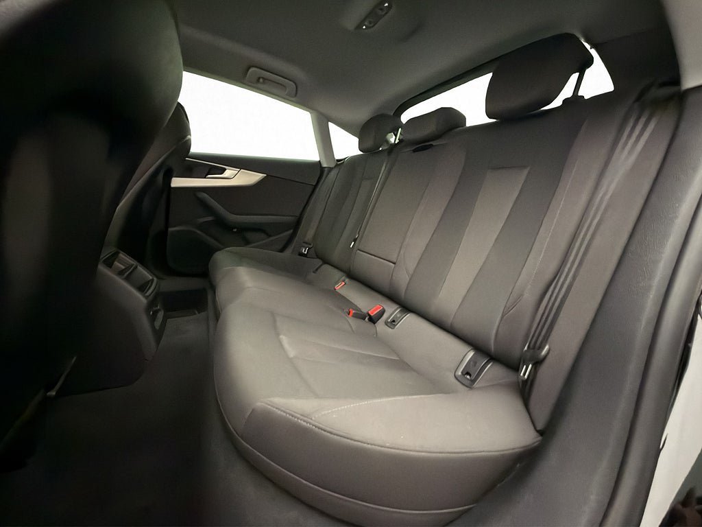 Vehicle Image 18