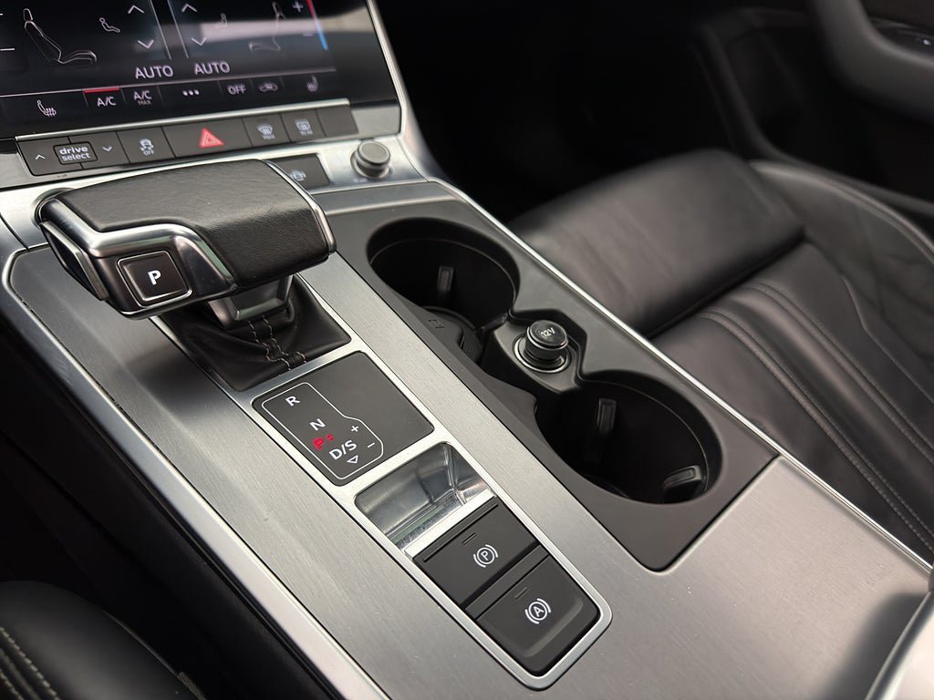Vehicle Image 22