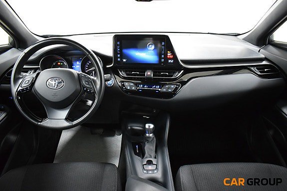 Vehicle Image 9