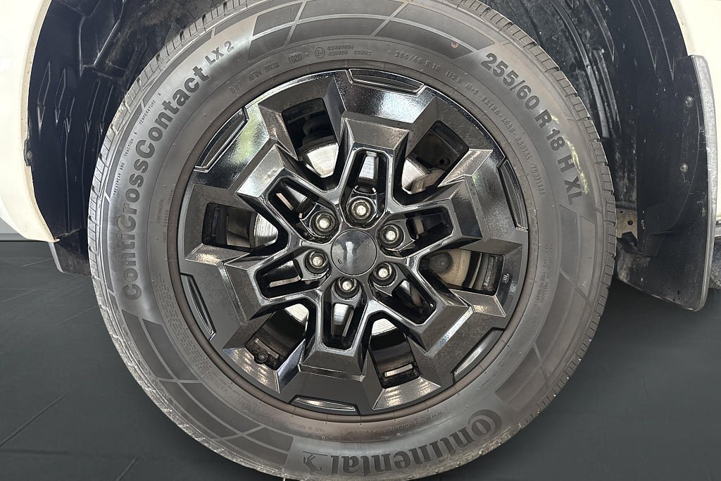 Vehicle Image 19