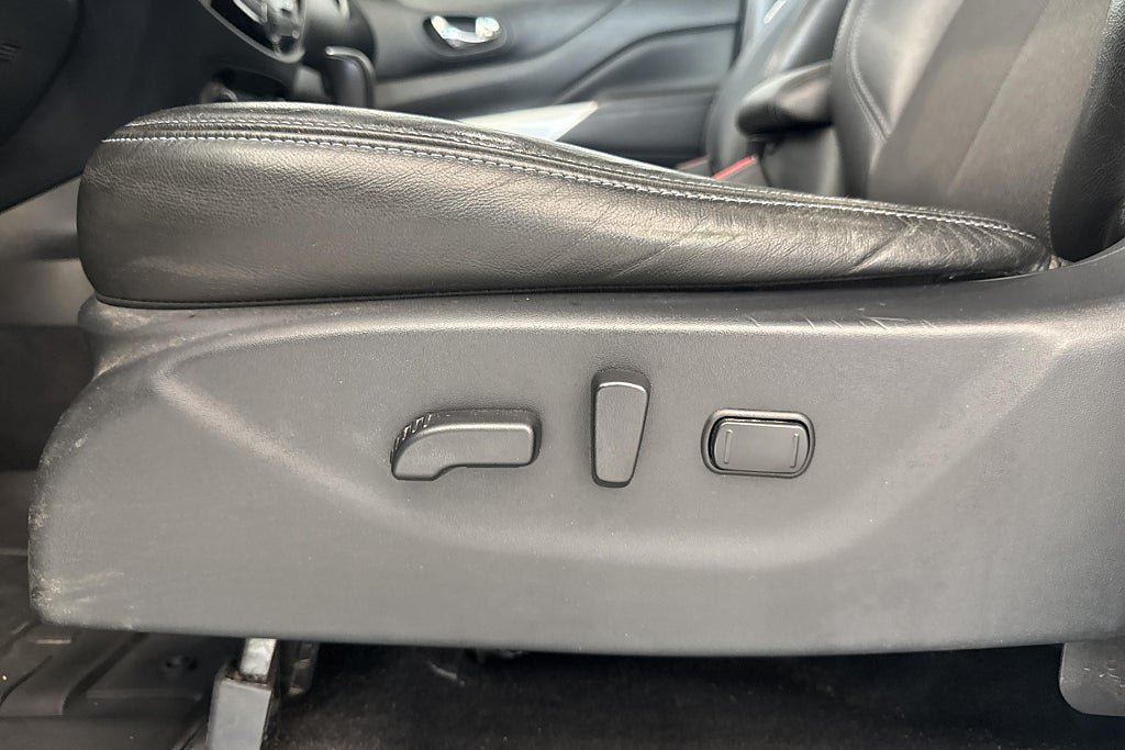 Vehicle Image 20