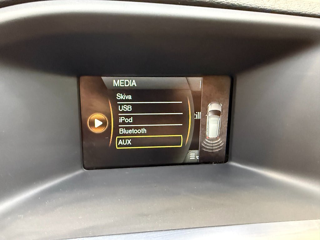 Vehicle Image 18