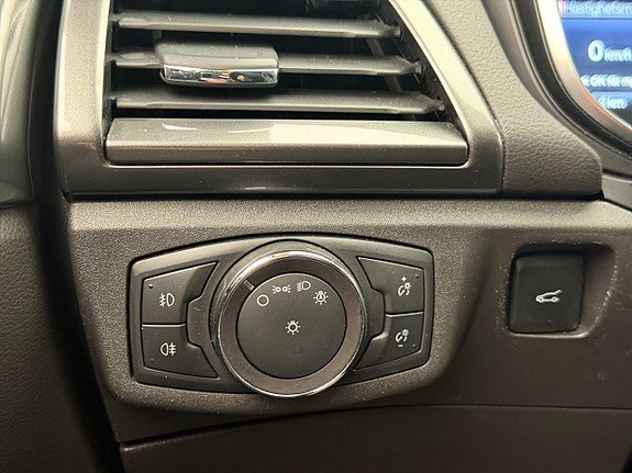 Vehicle Image 29