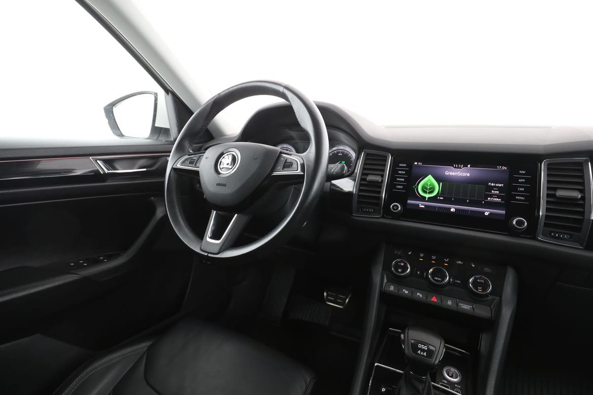Vehicle Image 12