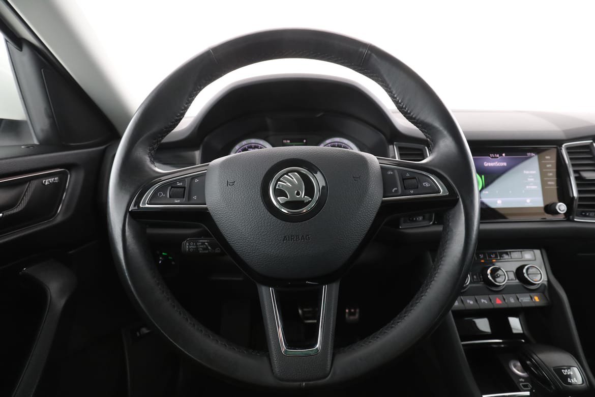 Vehicle Image 17