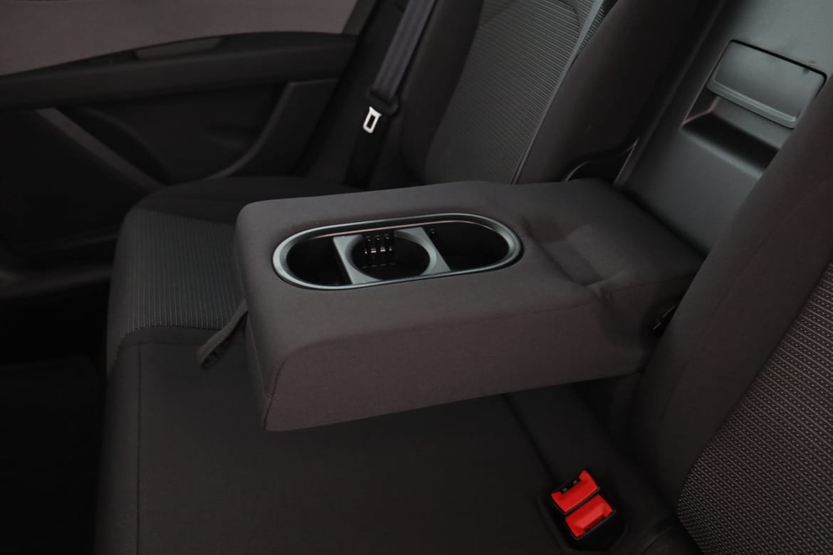 Vehicle Image 32