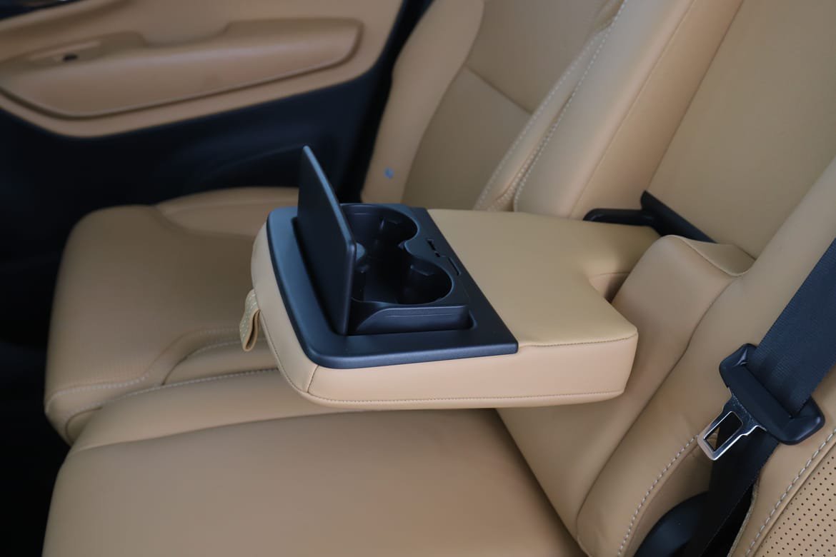 Vehicle Image 30
