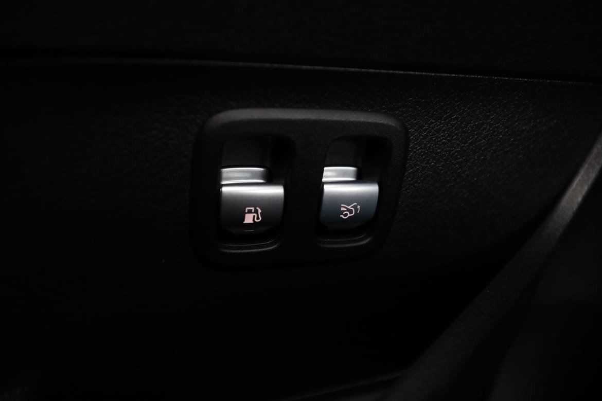 Vehicle Image 38