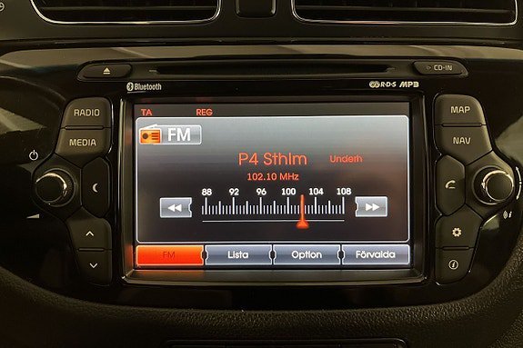 Vehicle Image 16