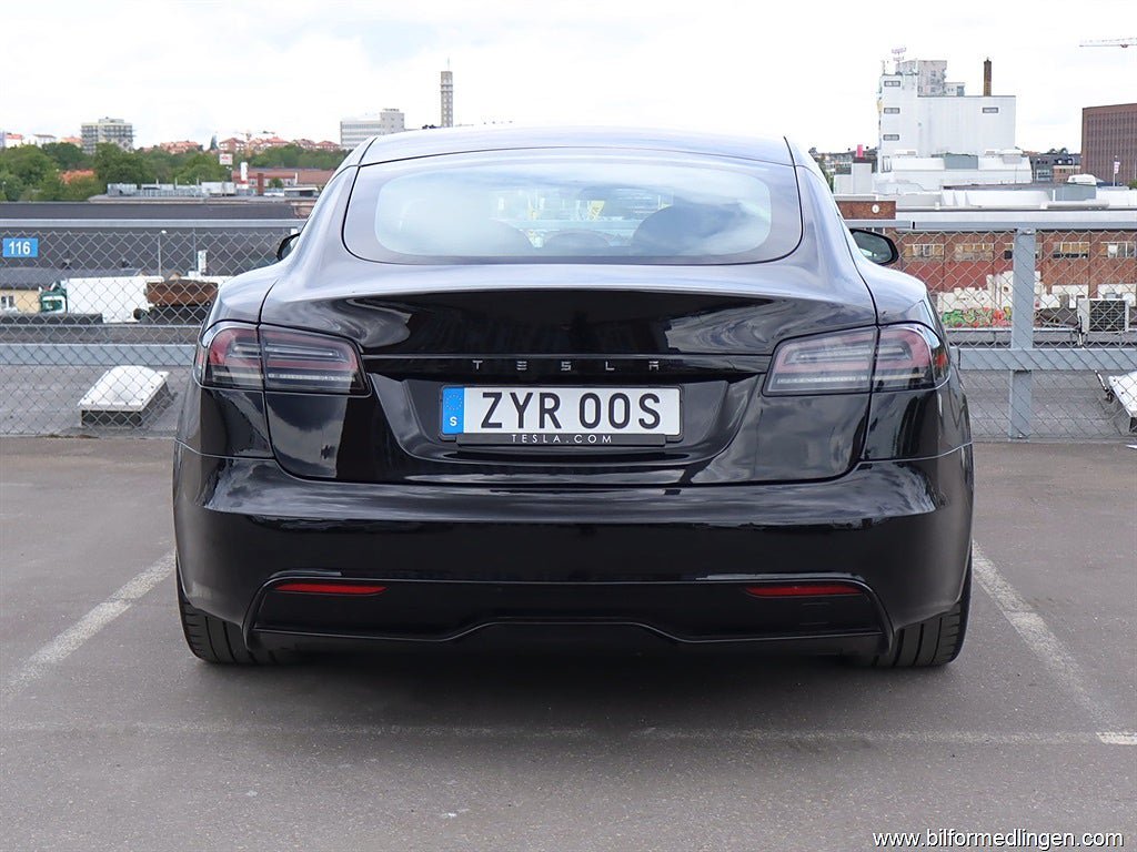 Vehicle Image 26