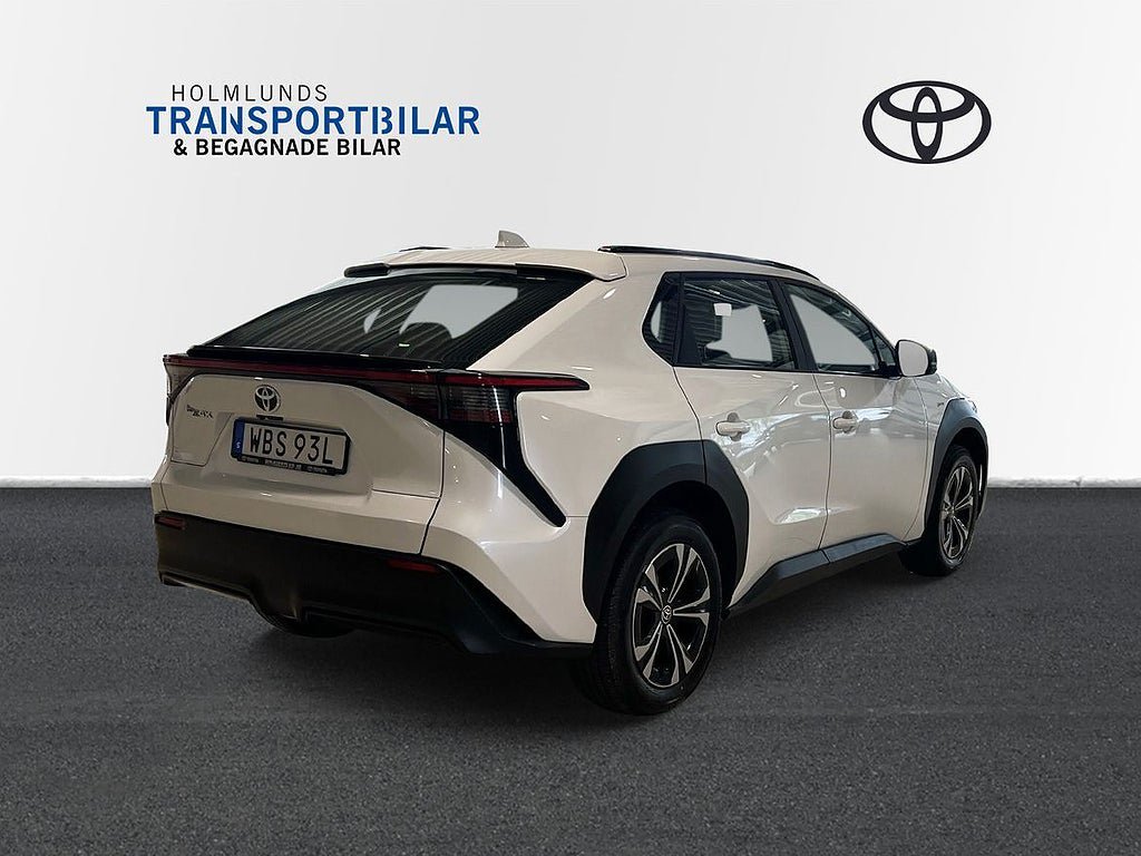 Vehicle Image 7