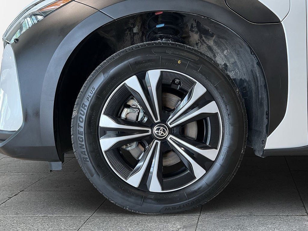 Vehicle Image 19
