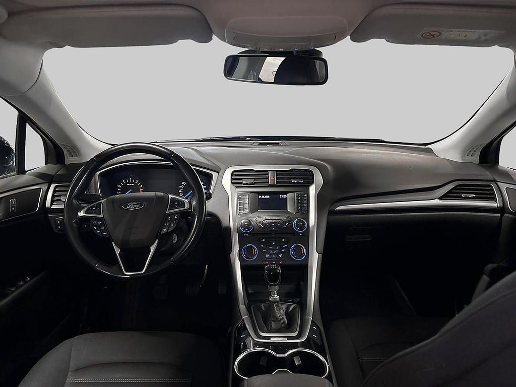 Vehicle Image 11