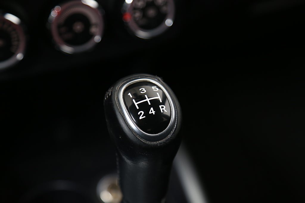 Vehicle Image 17