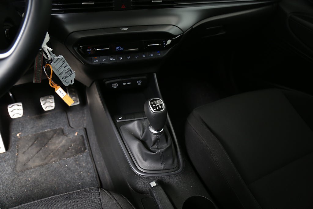 Vehicle Image 17