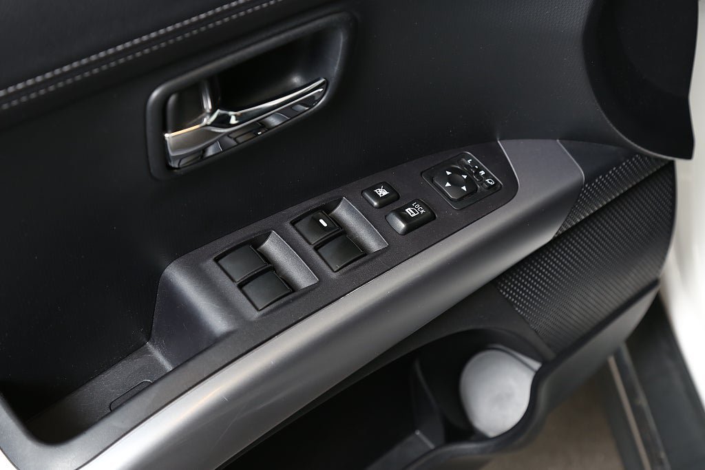 Vehicle Image 22