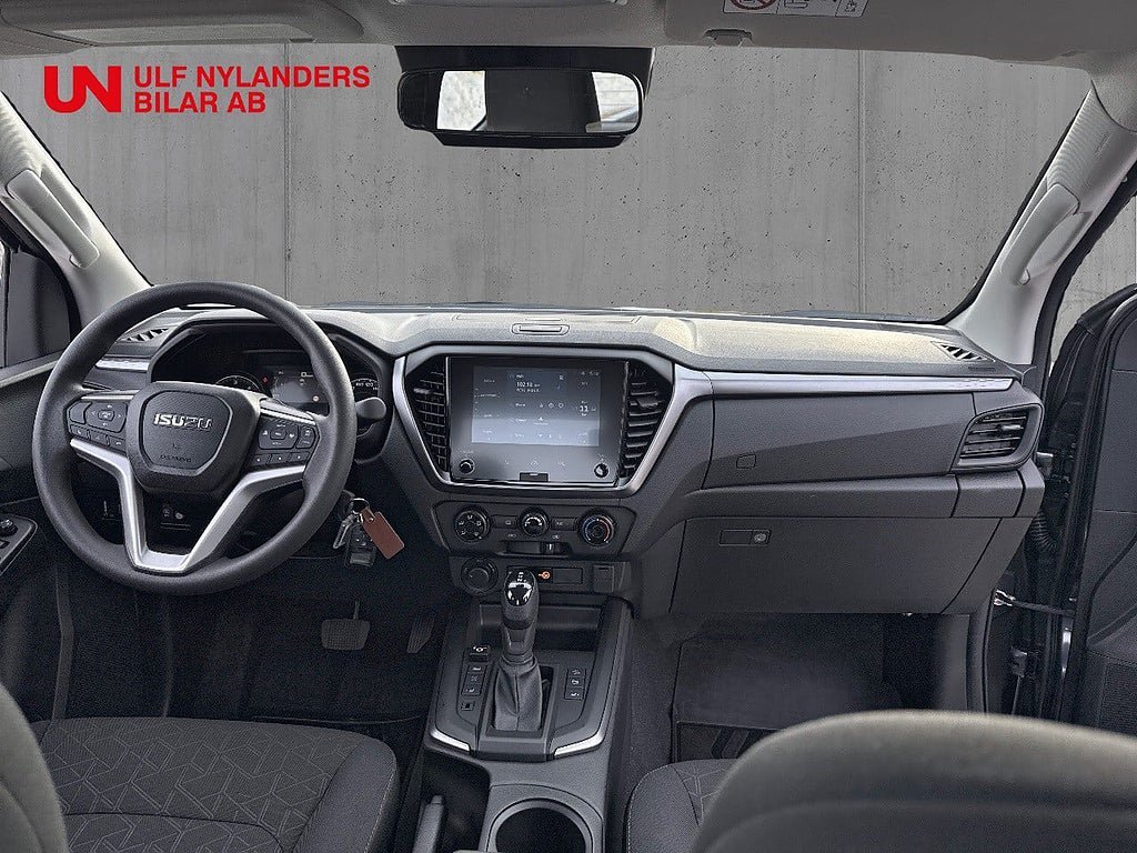 Vehicle Image 12