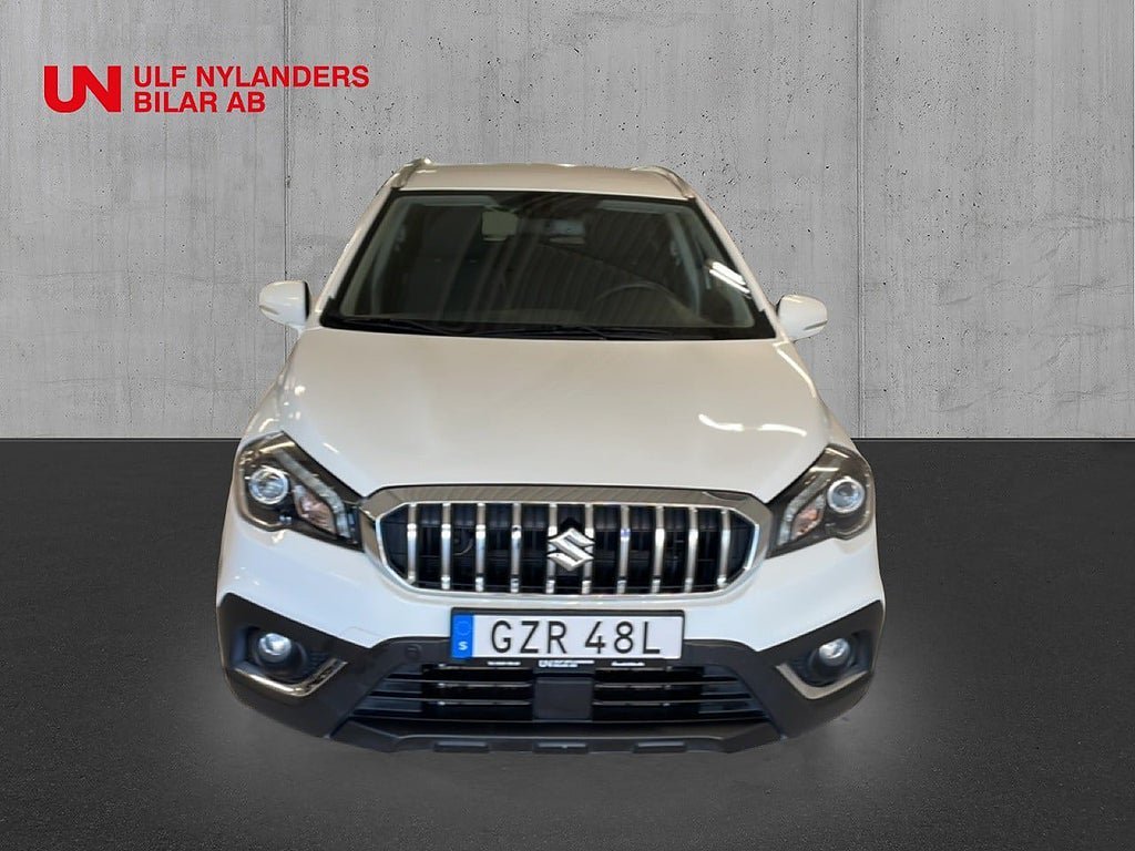 Vehicle Image 6