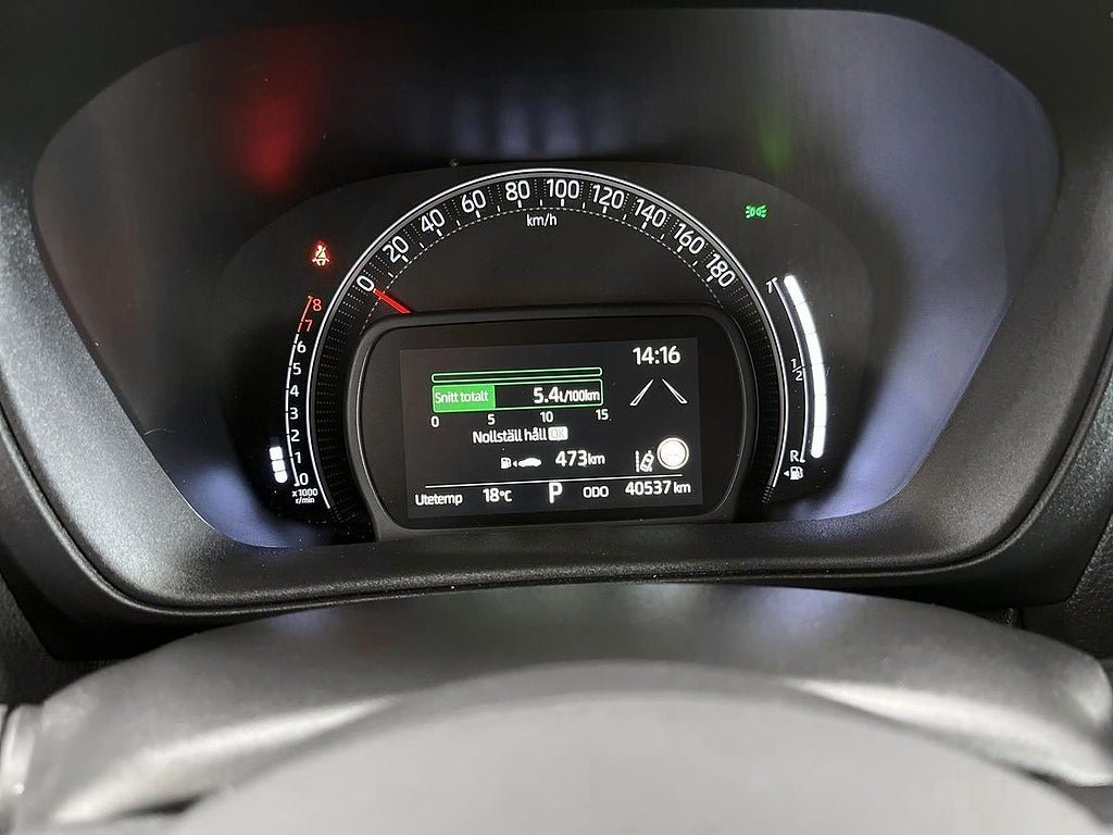 Vehicle Image 15