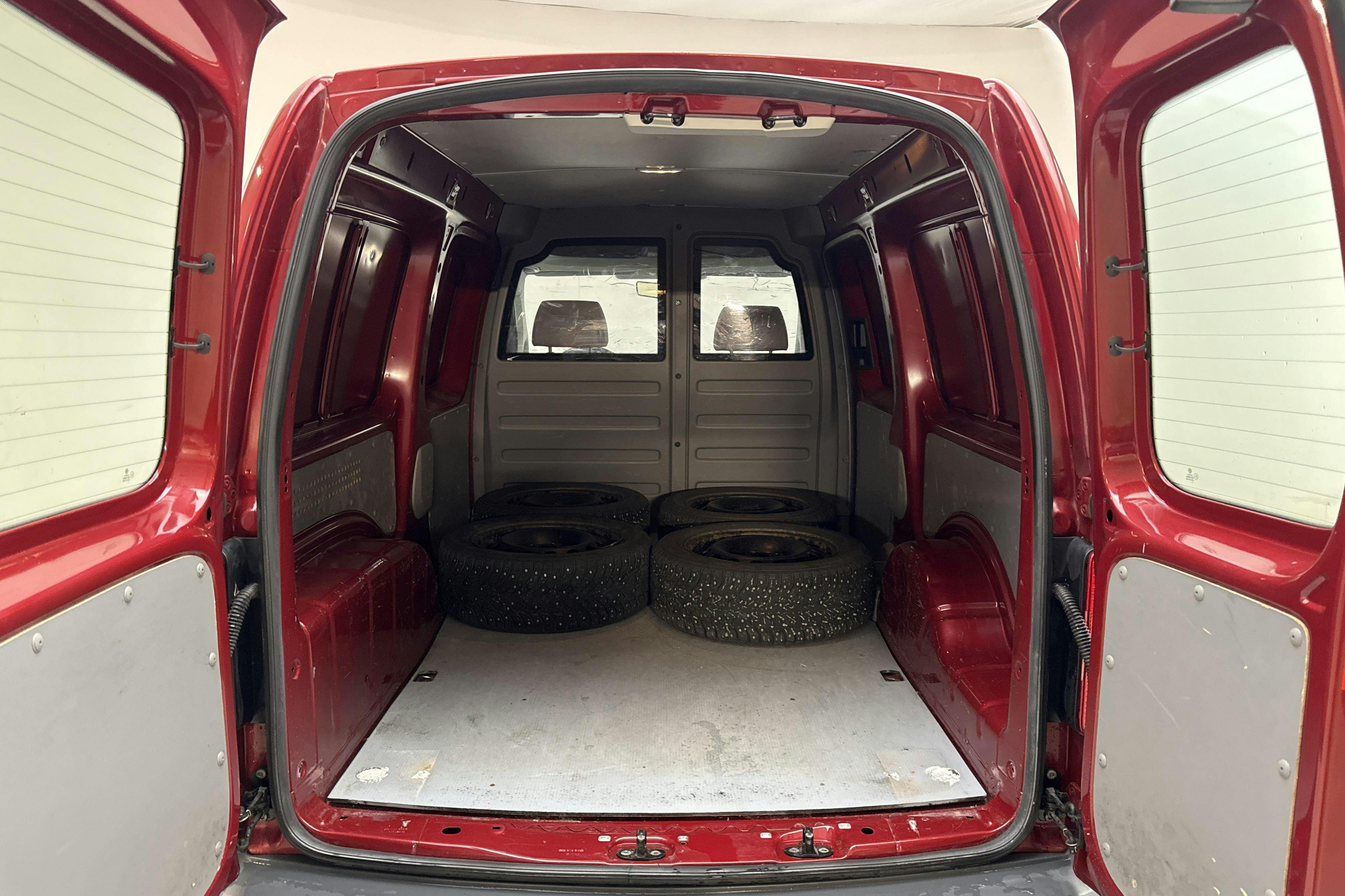 Vehicle Image 8