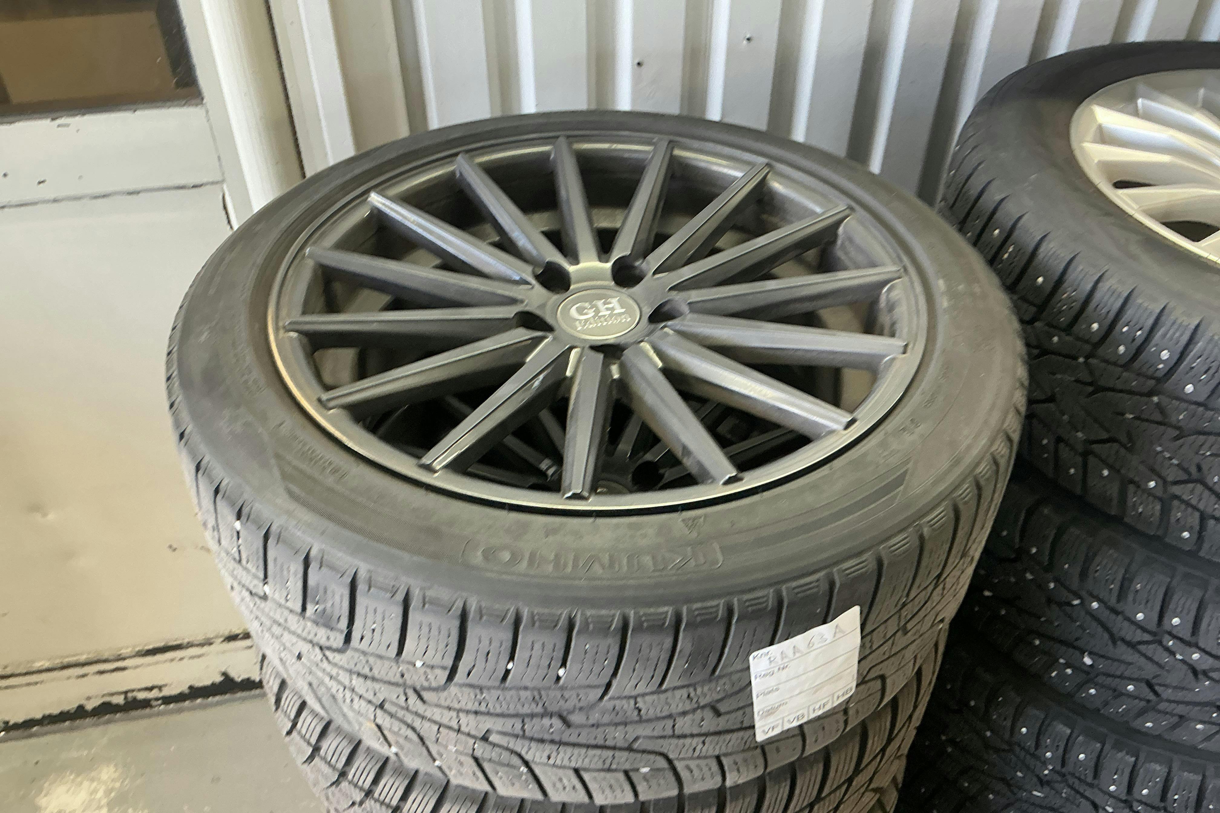 Vehicle Image 14