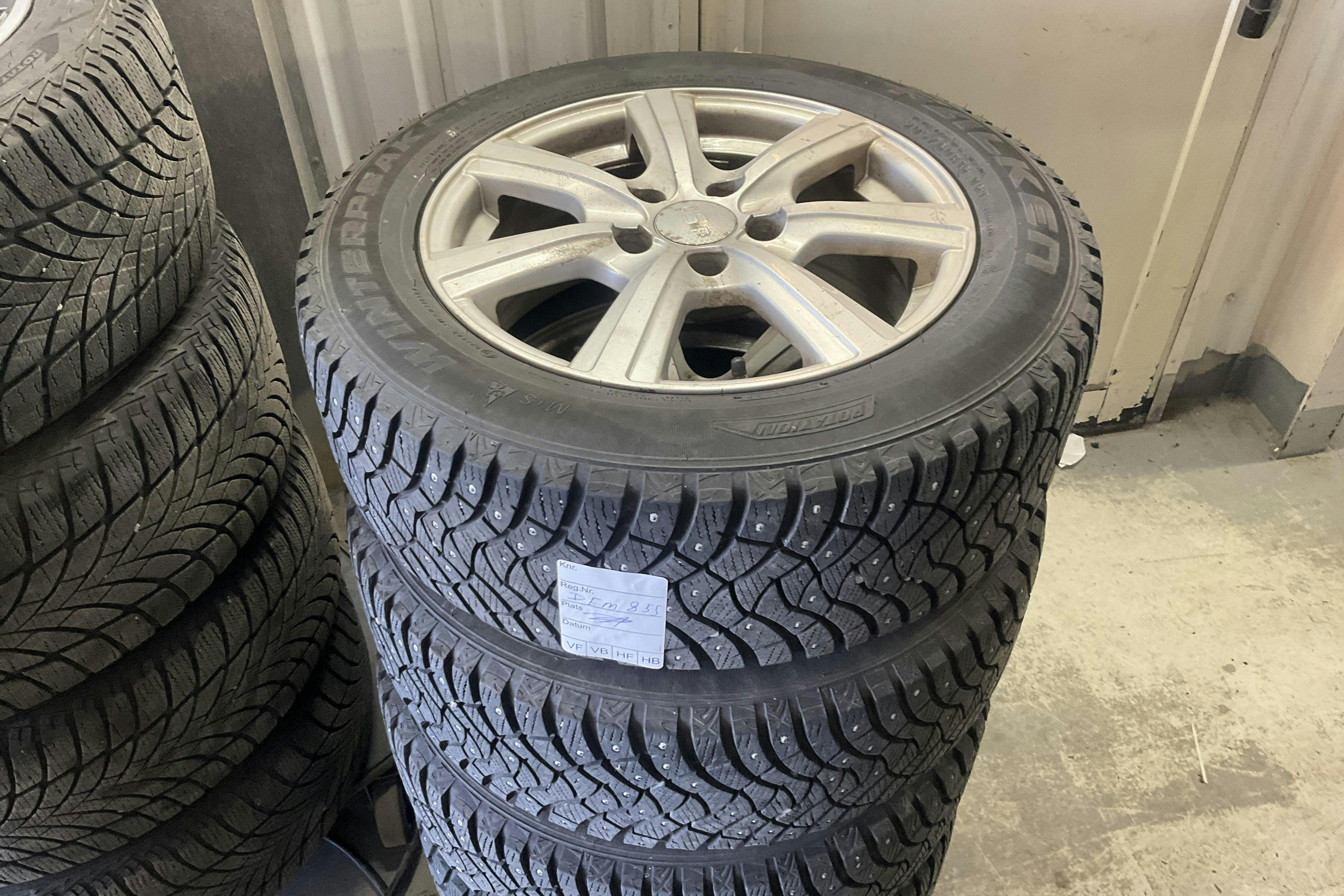 Vehicle Image 13