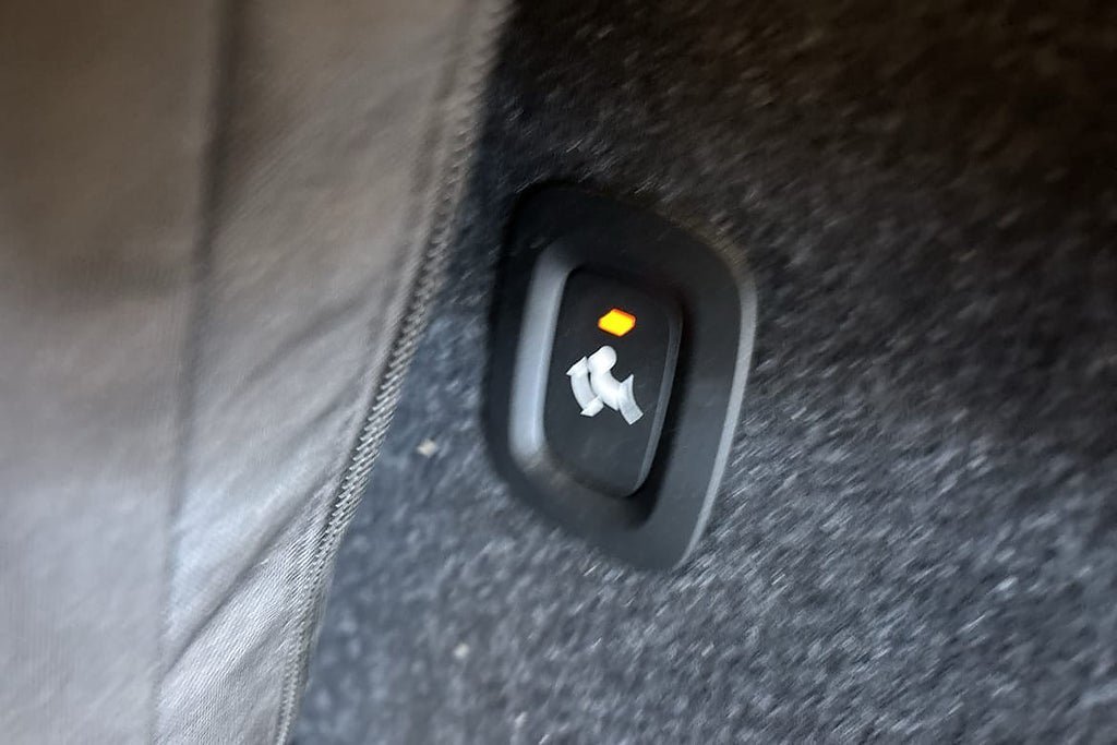 Vehicle Image 25