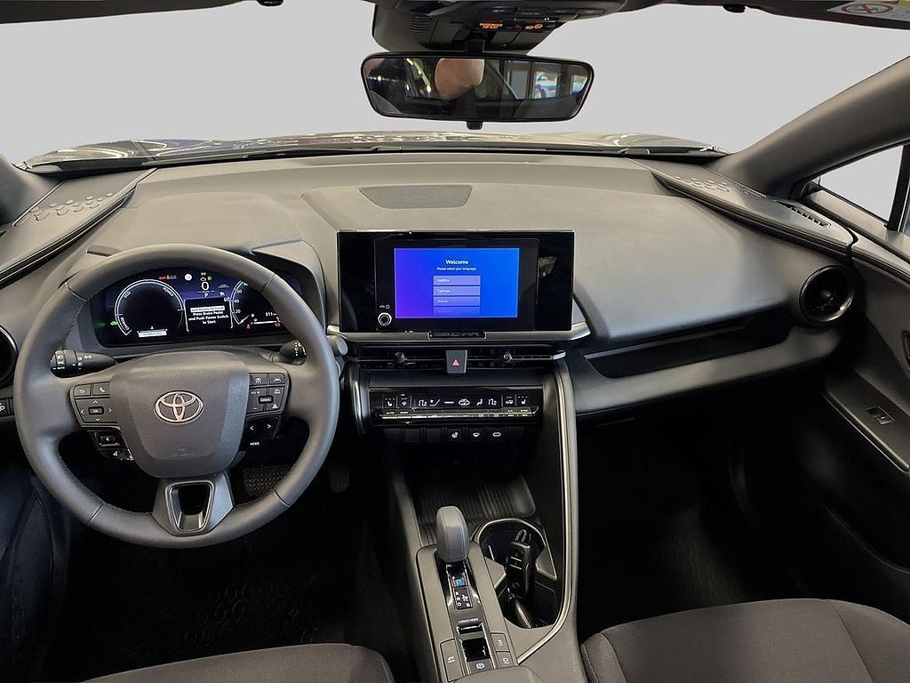 Vehicle Image 11